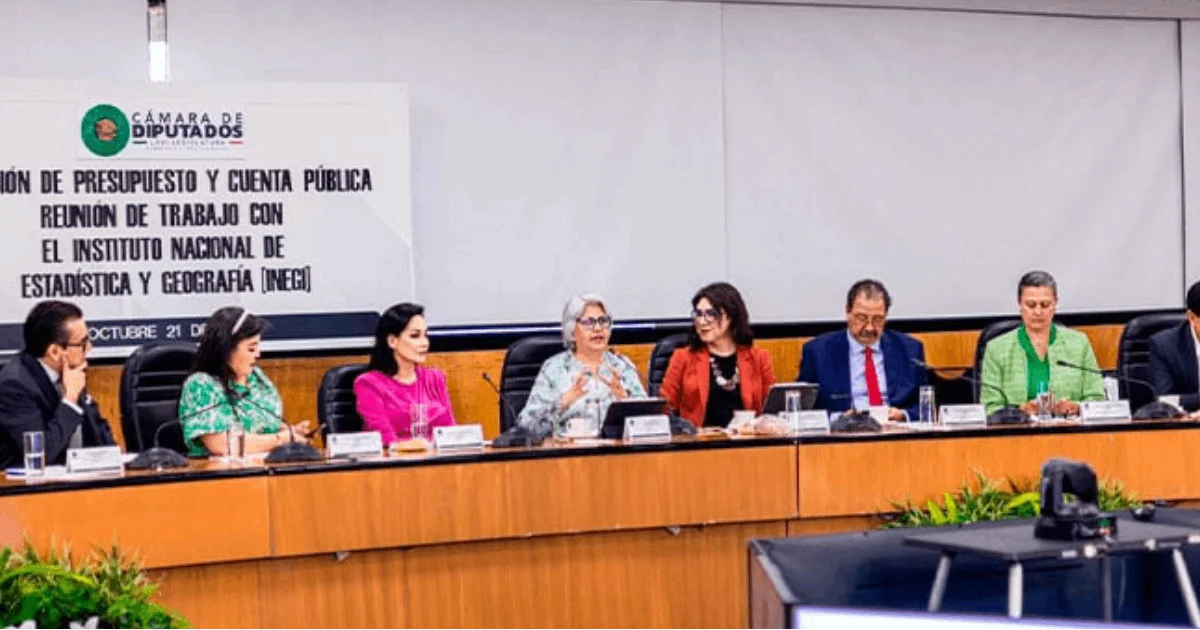 La presidenta del INEGI también adelantó que en 2025 realizarán una encuesta sobre la adopción de Inteligencia Artificial (IA) en empresas mexicanas