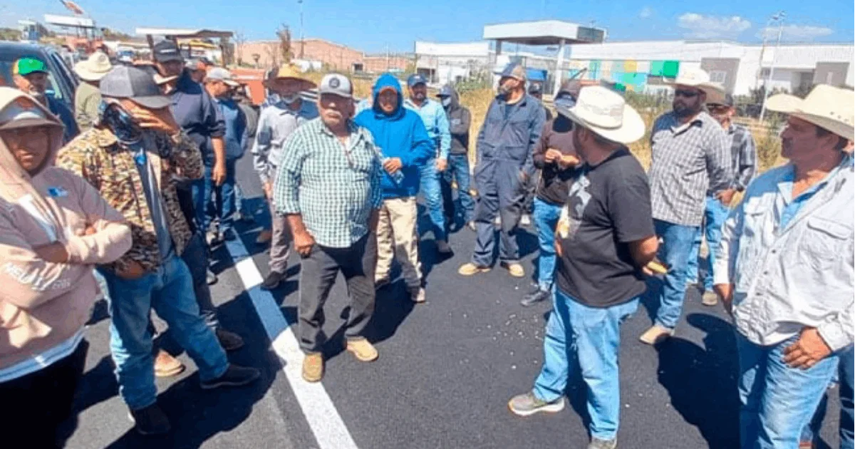 Trejo Ortiz subrayó que el delito es solventable mediante una fianza o medidas alternas, argumentando que las manifestaciones fueron temporales