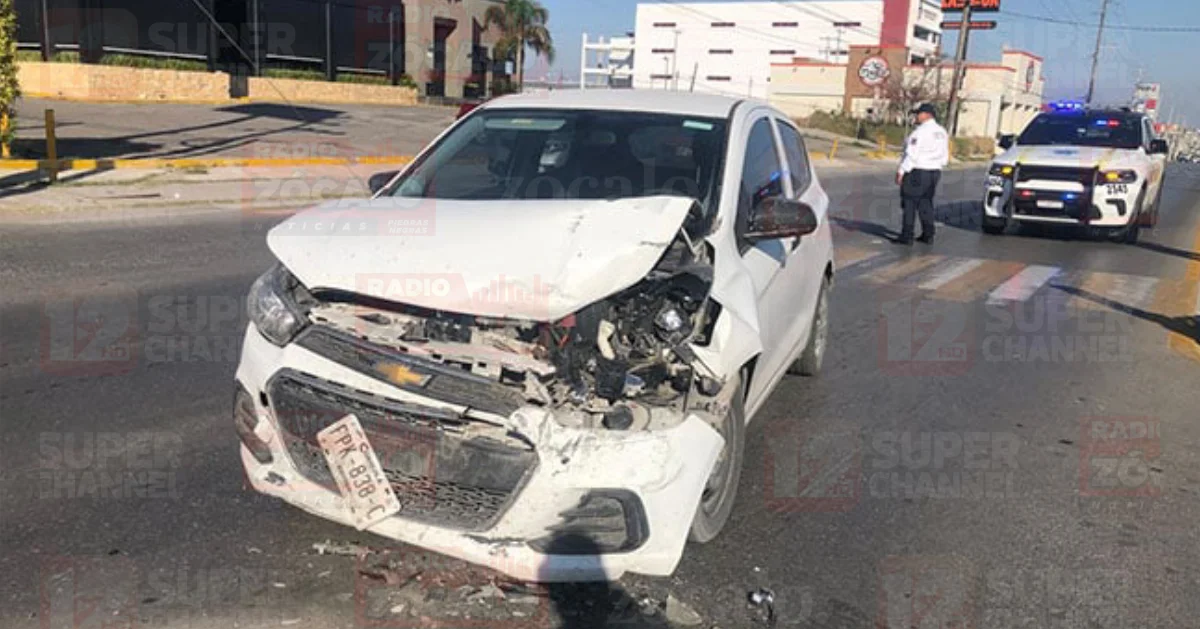 En el libramiento Pérez Treviño y Juan de la Barrera.