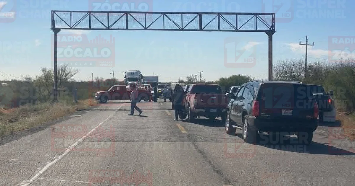 Ejidatarios bloquean carretera Acuña–Zaragoza