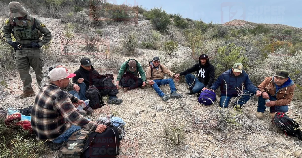 Aseguran a ocho migrantes en zona rural