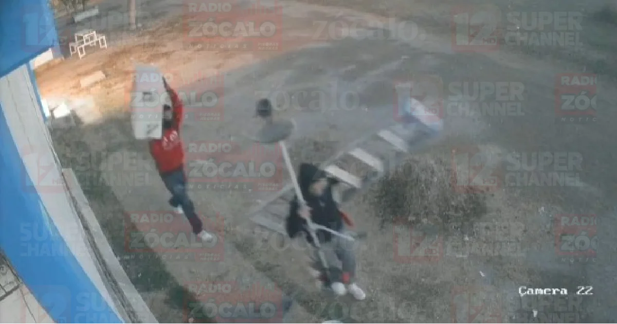 Los ladrones fueron expuestos y se solicita a los vecinos reportar el hecho.