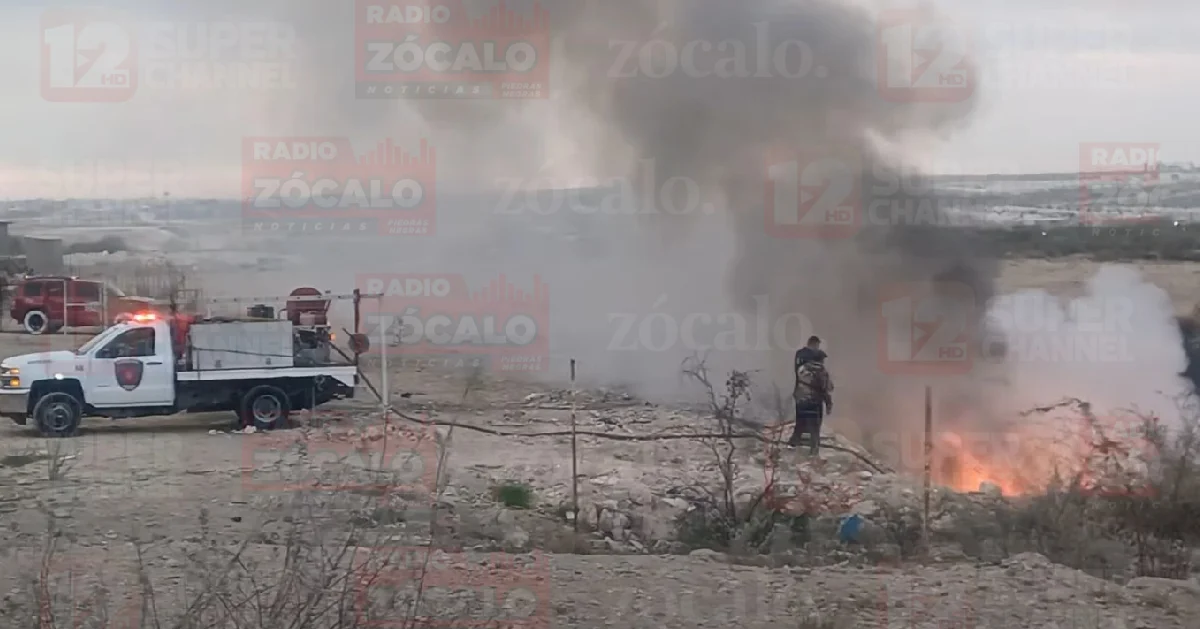 Incendio en basurero clandestino moviliza a Bomberos