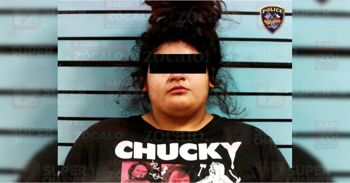 Menor es detenida tras causar daños a un automóvil