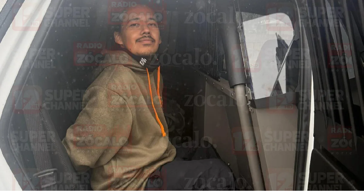 Detienen en carretera 83 a conductor con orden de arresto