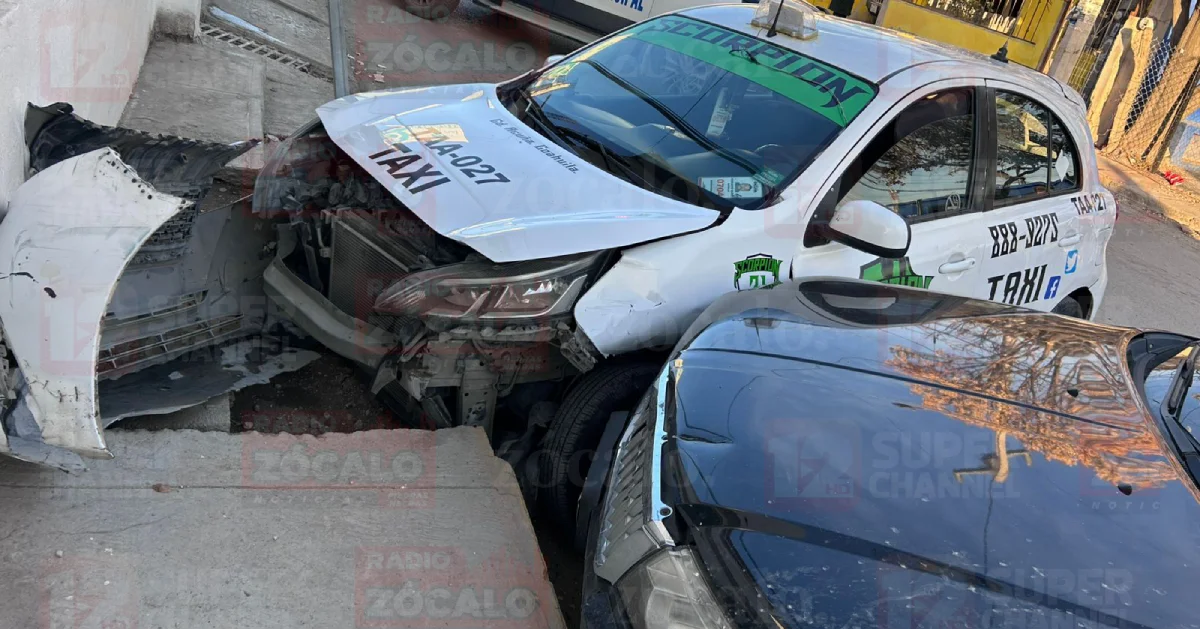 Taxi provoca choque múltiple en Acuña
