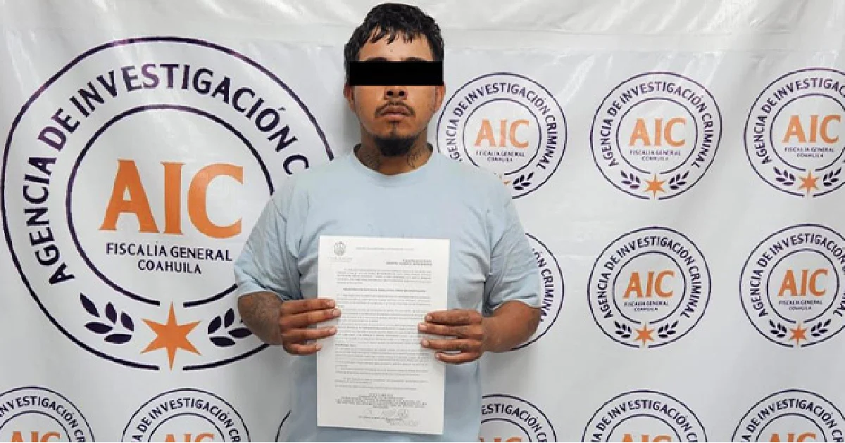 Por el delito de homicidio calificado por cometerse con ventaja y brutal ferocidad.